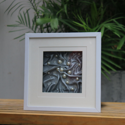 Pearly passion Wall Frame