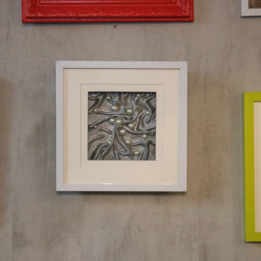 Pearly passion Wall Frame